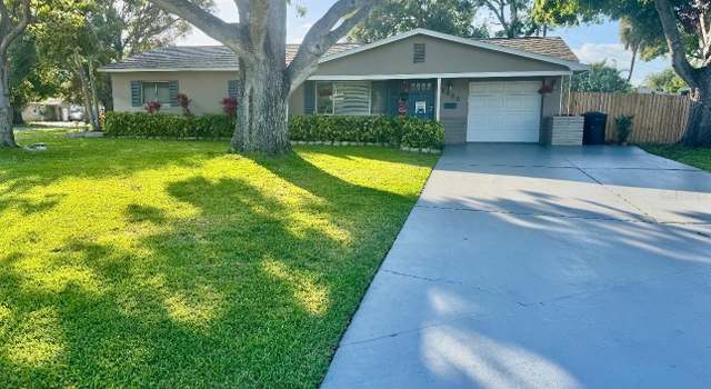 Photo of 2400 62nd St N, St Petersburg, FL 33710