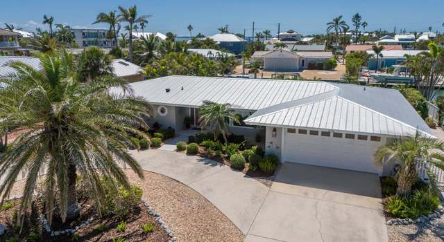 Photo of 606 Emerald Ln, Holmes Beach, FL 34217