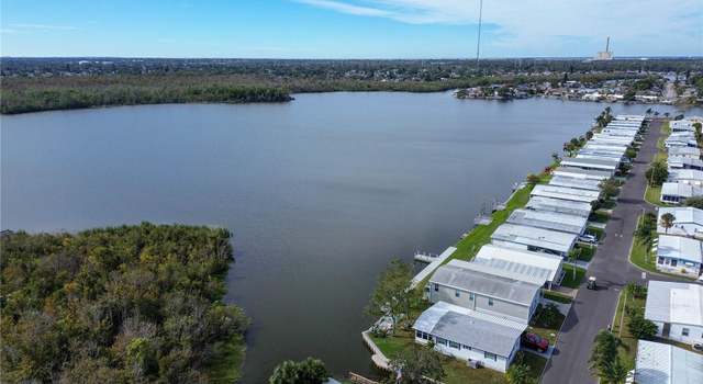 Photo of 2028 Oahu Dr, Holiday, FL 34691