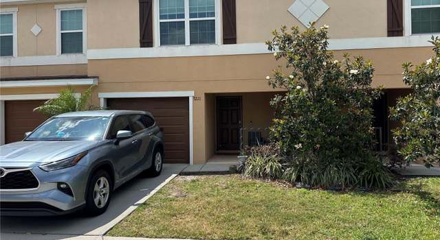 Photo of 7221 Sterling Point Ct, Gibsonton, FL 33534