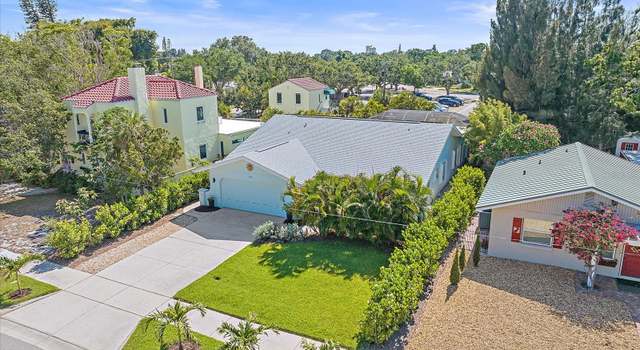 Photo of 536 Riviera St, Venice, FL 34285