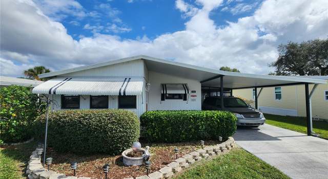 Photo of 5550 Cheyenne St, Zephyrhills, FL 33542