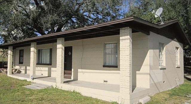 Photo of 927 Griffin Rd, Lakeland, FL 33805