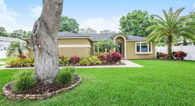 Photo of 3001 Waylon Ln, Valrico, FL 33596