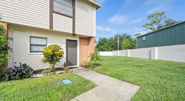 Photo of 2030 Autumn Chace Ct, Tampa, FL 33613