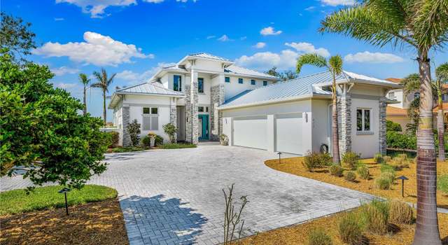 Photo of 935 Bayshore Rd, Nokomis, FL 34275