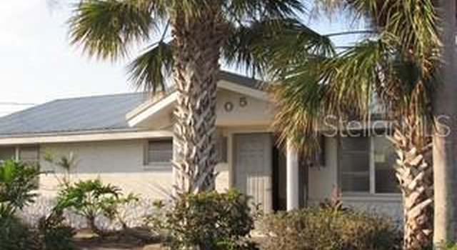 Photo of 105 Leland St SE, Port Charlotte, FL 33952