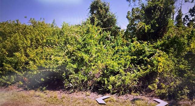 Photo of 393 Albatross Rd, Rotonda West, FL 33947
