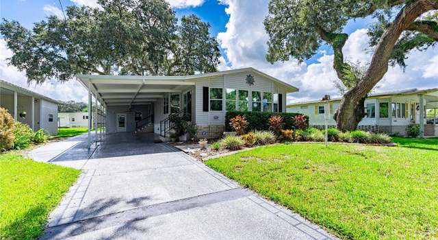 Photo of 37234 Lakewood Dr, Zephyrhills, FL 33542