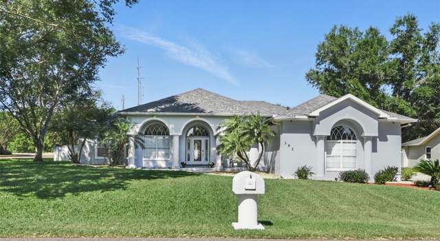 Photo of 392 Bayberry Dr, Polk City, FL 33868