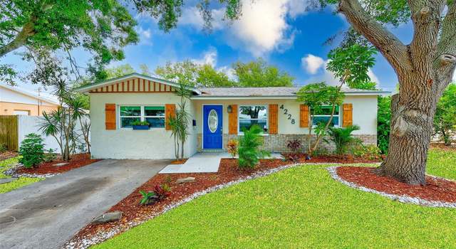 Photo of 4228 Tarpon Dr SE, St Petersburg, FL 33705