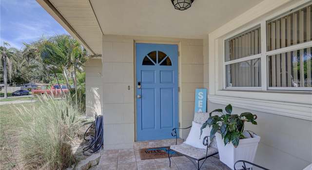 Photo of 6637 Poinsettia Ave S, St Petersburg, FL 33707