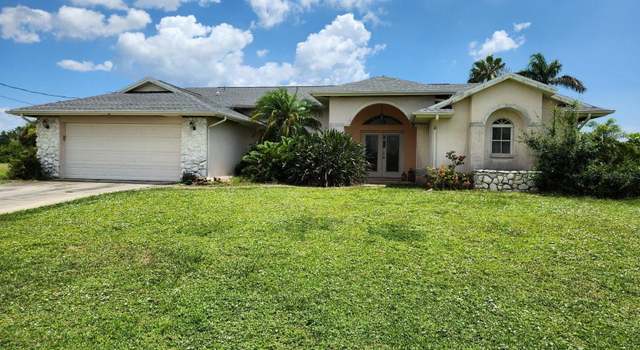 Photo of 14 Medalist Rd, Rotonda West, FL 33947
