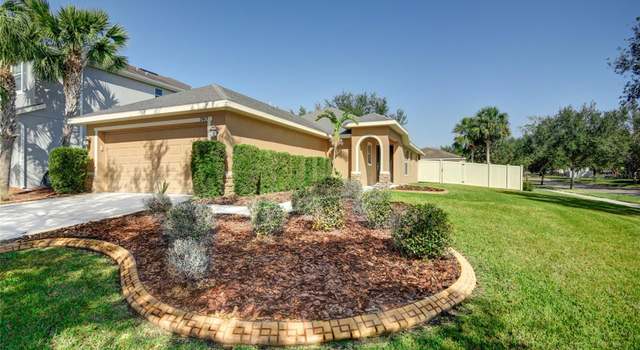 Photo of 17409 New Cross Cir, Lithia, FL 33547