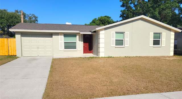 Photo of 906 Balmoral Pl, Valrico, FL 33594