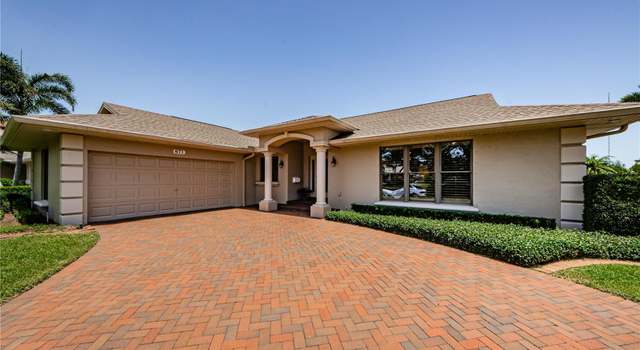 Photo of 671 Tallahassee Dr NE, Saint Petersburg, FL 33702