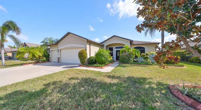 Photo of 5303 Moon Shell Dr, Apollo Beach, FL 33572