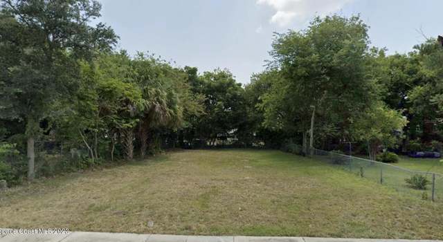 Photo of 133 N Helme Pl, Daytona Beach, FL 32114