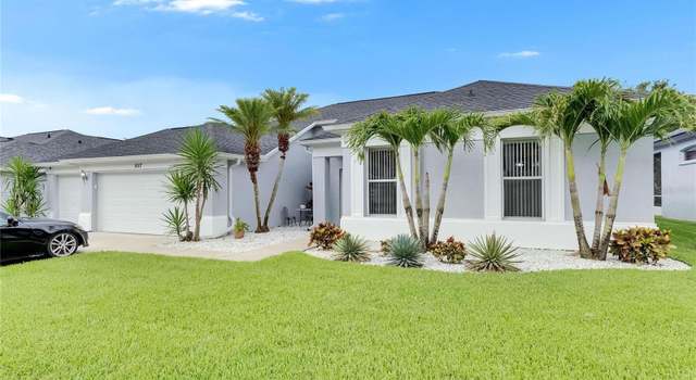 Photo of 5117 Whispering Leaf Trl, Valrico, FL 33596