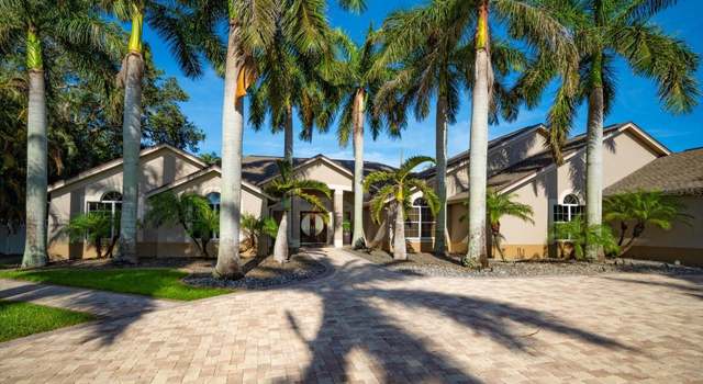 Photo of 201 Bluff View Dr, Belleair Bluffs, FL 33770