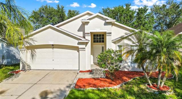 Photo of 12511 Lake Vista Dr, Gibsonton, FL 33534
