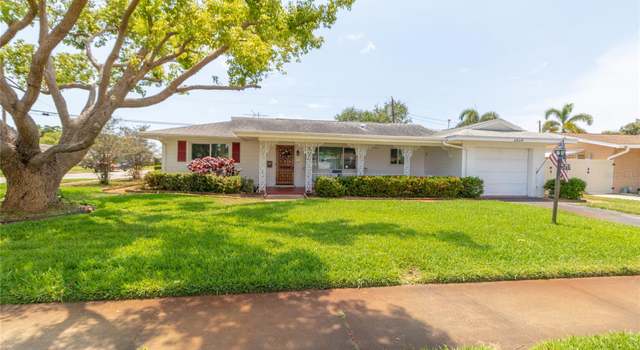 Photo of 2854 60th St N, St Petersburg, FL 33710