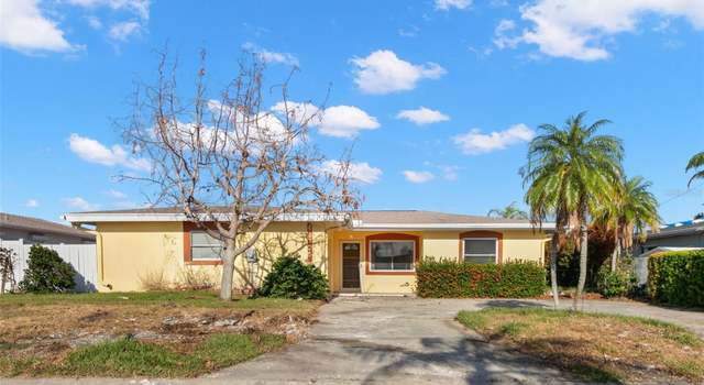 Photo of 11325 4th St E, Treasure Island, FL 33706