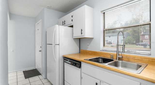 Photo of 6115 SW 12th Pl, Gainesville, FL 32607
