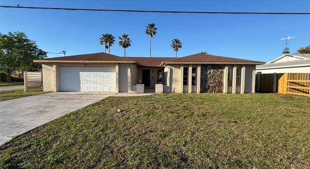 Photo of 8607 Longboat Ln, Hudson, FL 34667