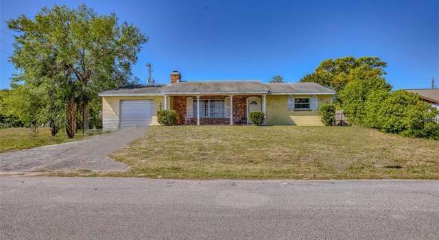 Photo of 1822 Banyan Tree Dr, Edgewater, FL 32132