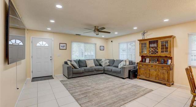 Photo of 4810 22nd St N, St Petersburg, FL 33714