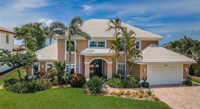 Photo of 1988 Carolina Cir NE, St Petersburg, FL 33703