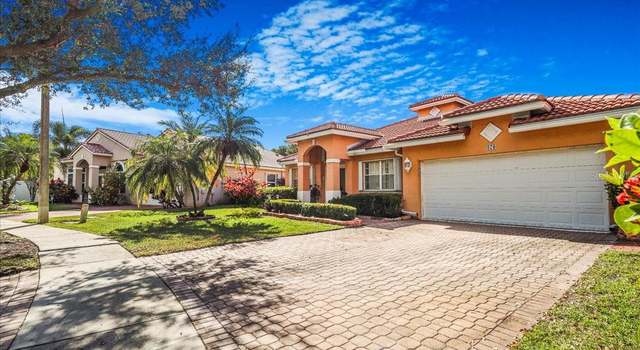 Photo of 970 NW 184th Pl, Pembroke Pines, FL 33029