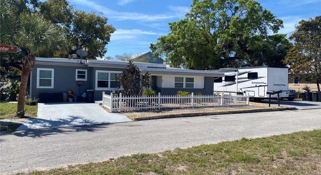 Photo of 126 E Center St, Tarpon Springs, FL 34689