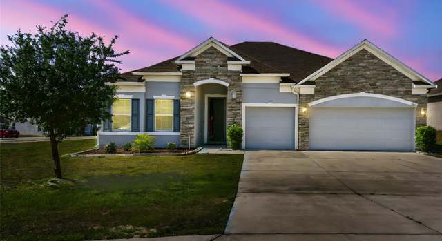 Photo of 1816 Forest Glen Dr, Fruitland Park, FL 34731