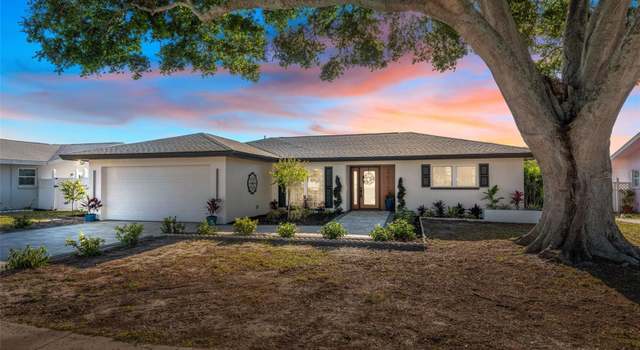 Photo of 2675 Pinewood Dr, Dunedin, FL 34698