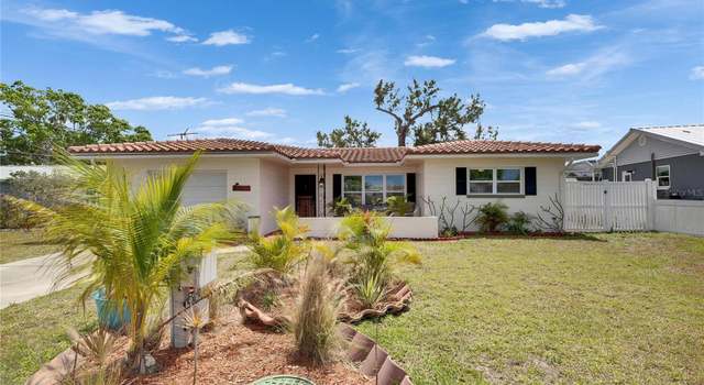 Photo of 105 6th St NW, Ruskin, FL 33570