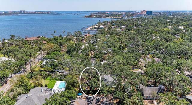 Photo of 209 29th St NW, Bradenton, FL 34205