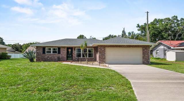 Photo of 165 Lagoon Rd, Winter Haven, FL 33884