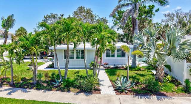 Photo of 643 Calle Del Otono, Sarasota, FL 34242