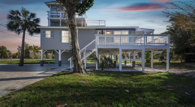 Photo of 3476 Tidewater Dr, Weeki Wachee, FL 34607