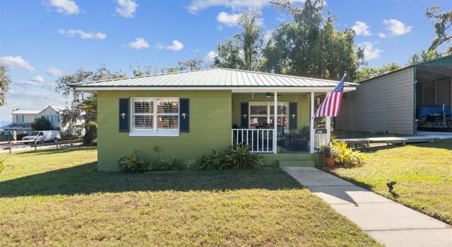 Photo of 105 Central Ave, Crescent City, FL 32112