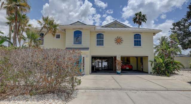 Photo of 9914 Alavista Dr, Gibsonton, FL 33534