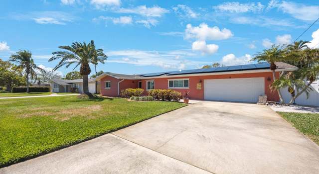 Photo of 1694 Harbor Cir W, Largo, FL 33770
