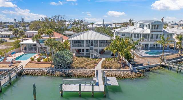 Photo of 931 Inlet Cir, Venice, FL 34285