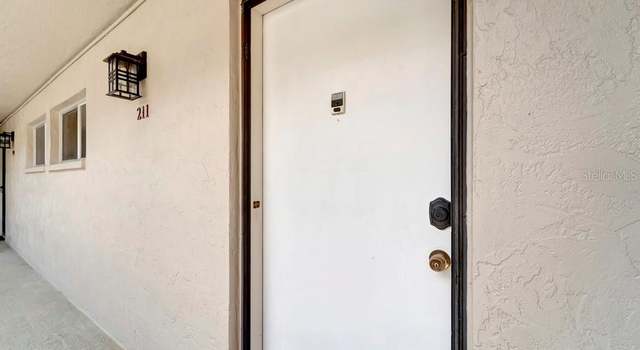 Photo of 2763 Woodgate Ln #211, Sarasota, FL 34231