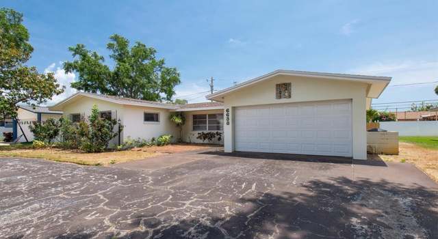 Photo of 6638 12th Ter N, St Petersburg, FL 33710