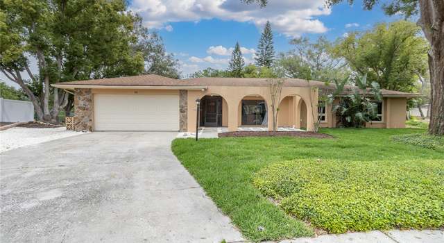 Photo of 30 Pinetree Ct, Palm Harbor, FL 34683