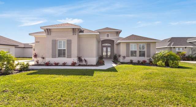 Photo of 5214 Lake Venice Dr, Wimauma, FL 33598