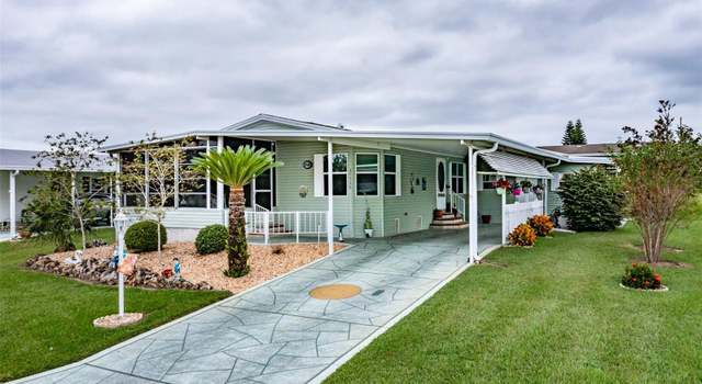 Photo of 37539 Landis Ave, Zephyrhills, FL 33541